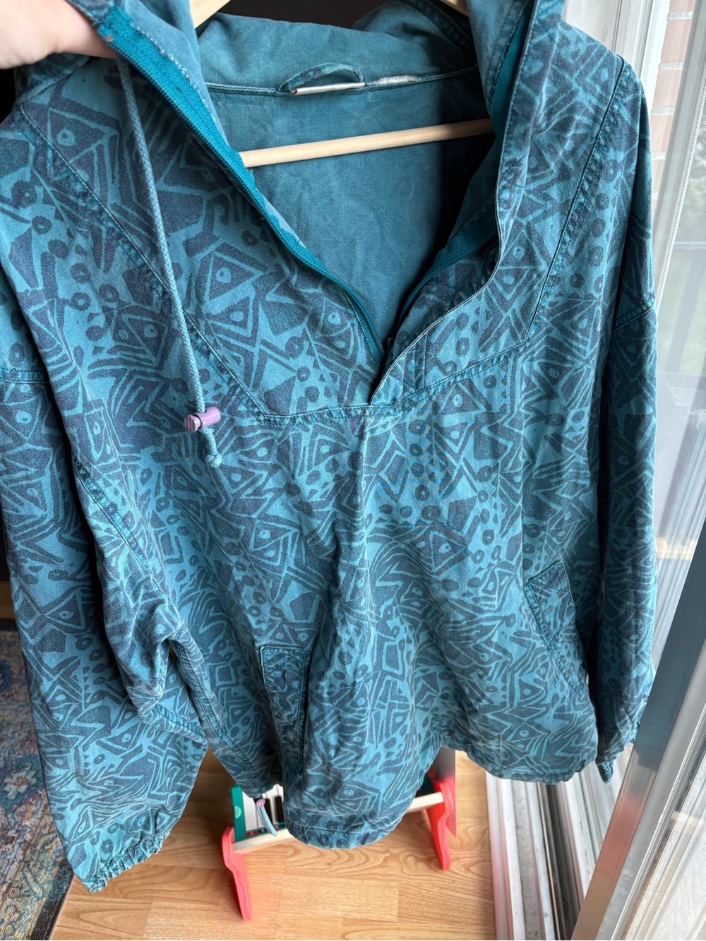 Vintage L.L. Bean Teal Patterned Pullover Hoodie